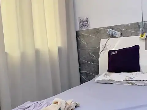 Snapshot of Qiuqiu-5880 chatting on 04/04/26, 06:11 Qiuqiu-5880 online show from 04/04/26, 06:11