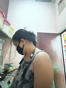 REENA-STRIP online show from 05/16/26, 06:54