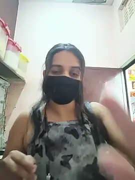 REENA-STRIP online show from 05/16/26, 07:05