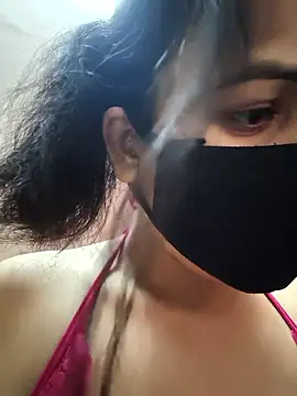 REENA-STRIP online show from 05/24/26, 09:36