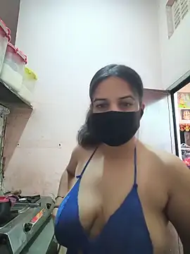 REENA-STRIP online show from 06/02/26, 06:26