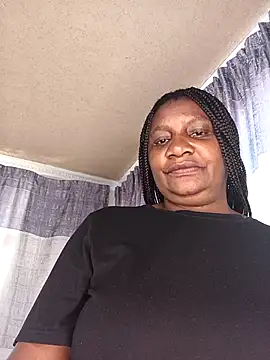 Snapshot of BabeThandi chatting on 05/10/26, 12:32 BabeThandi online show from 05/10/26, 12:32