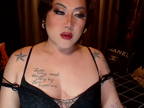 YourMistressAggy online show from 05/17/26, 07:21