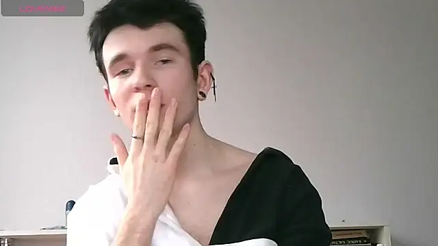 Snapshot of Ernest_ice chatting on 03/27/26, 11:54 Ernest ice online show from 03/27/26, 11:54