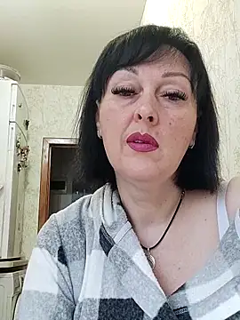 HelgaDennis online show from 06/01/26, 05:09