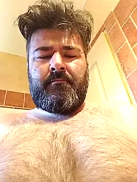 Snapshot of rolly2026 chatting on 04/27/26, 10:35 rolly2026 online show from 04/27/26, 10:35