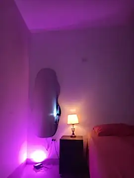 SalomeFire online show from 06/19/26, 04:11