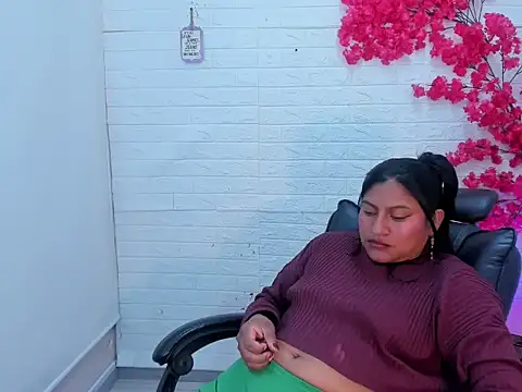 Snapshot of Thackhary chatting on 03/24/26, 01:49 Thackhary online show from 03/24/26, 01:49