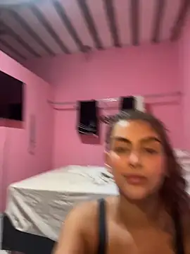 miiabellovic online show from 05/20/26, 07:53