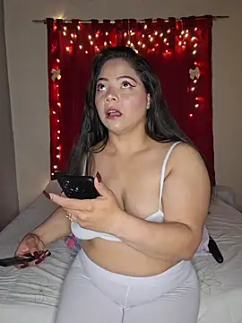 Snapshot of ROUSSE_SINCLAIR chatting on 03/25/26, 02:17 ROUSSE SINCLAIR online show from 03/25/26, 02:17