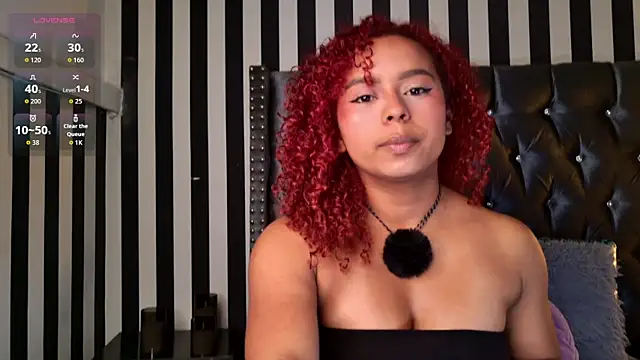Snapshot of lara_curly chatting on 04/03/26, 08:12 lara curly online show from 04/03/26, 08:12