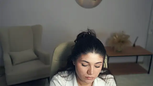 Snapshot of BeataHageny chatting on 03/20/26, 03:06 BeataHageny online show from 03/20/26, 03:06