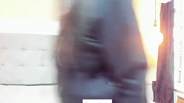 LindaCatalina  online show from 04/07/26, 12:27