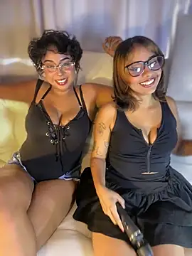 LeylaKnox online show from 06/03/26, 07:08