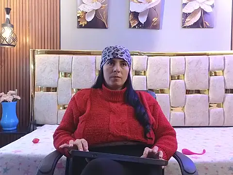 HELLEN MARK online show from 05/01/26, 11:15