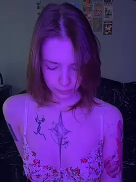 Snapshot of VelvetBlossom chatting on 05/11/26, 03:18 VelvetBlossom online show from 05/11/26, 03:18