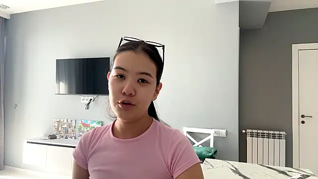 Snapshot of CitratedSpinning chatting on 03/21/26, 06:40 CitratedSpinning online show from 03/21/26, 06:40