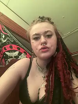 Snapshot of darlingvicuous chatting on 03/22/26, 09:51 darlingvicuous online show from 03/22/26, 09:51