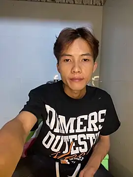 Nguyencuong1999 online show from 06/15/26, 03:25