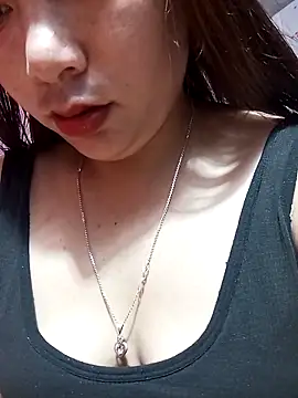 Snapshot of Hena__ chatting on 03/24/26, 01:38 Hena online show from 03/24/26, 01:38