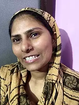 SUZI 777 online show from 04/14/26, 03:23