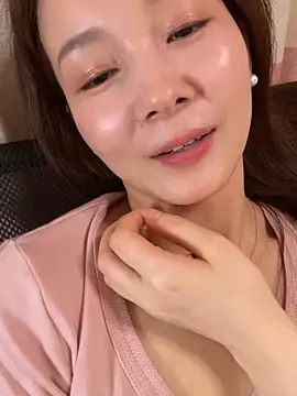 Snapshot of Tingting-rd chatting on 06/16/26, 10:51 Tingting-rd online show from 06/16/26, 10:51