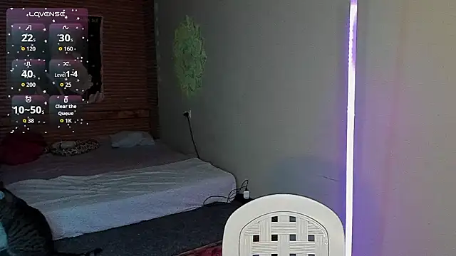 Snapshot of Elly__Green chatting on 03/24/26, 02:16 Elly Green online show from 03/24/26, 02:16