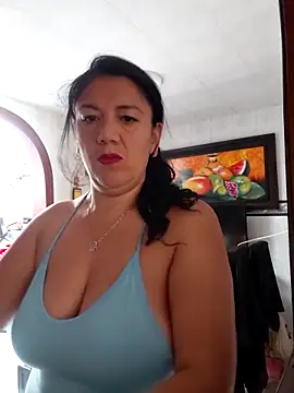 Snapshot of Mielx chatting on 03/24/26, 02:00 Mielx online show from 03/24/26, 02:00