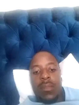 Snapshot of BigDickenergyz chatting on 03/25/26, 06:41 BigDickenergyz online show from 03/25/26, 06:41