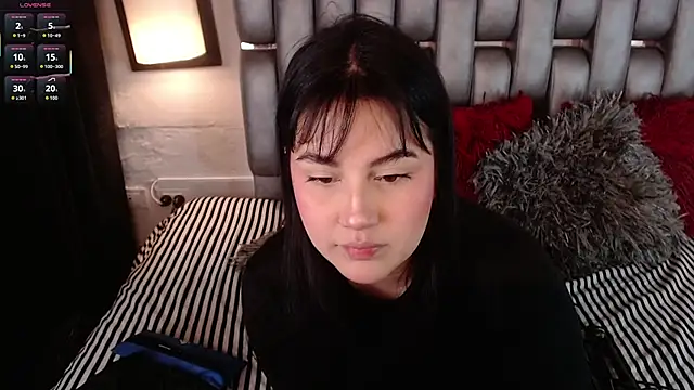 Snapshot of Sofiia_Vega_ chatting on 04/04/26, 01:19 Sofiia Vega online show from 04/04/26, 01:19