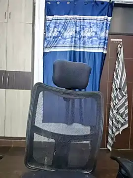 Snapshot of ALIZA_FENDY chatting on 03/24/26, 03:17 ALIZA FENDY online show from 03/24/26, 03:17