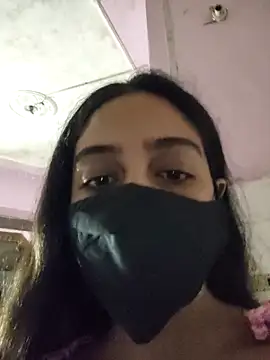 Snapshot of ALIZA_FENDY chatting on 06/19/26, 12:42 ALIZA FENDY online show from 06/19/26, 12:42