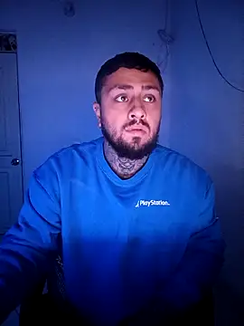 Snapshot of Neanea98 chatting on 03/30/26, 10:49 Neanea98 online show from 03/30/26, 10:49