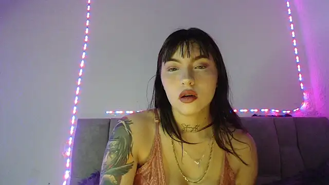 Val Time online show from 06/26/26, 06:56