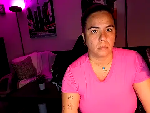 Snapshot of HannaJonns chatting on 03/30/26, 06:03 HannaJonns online show from 03/30/26, 06:03