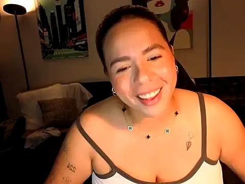Snapshot of HannaJonns chatting on 06/06/26, 12:21 HannaJonns online show from 06/06/26, 12:21