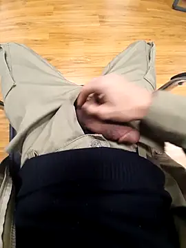 Snapshot of Alp212 chatting on 03/23/26, 06:56 Alp212 online show from 03/23/26, 06:56