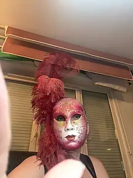 Snapshot of MaitresseLudivine chatting on 03/21/26, 06:44 MaitresseLudivine online show from 03/21/26, 06:44