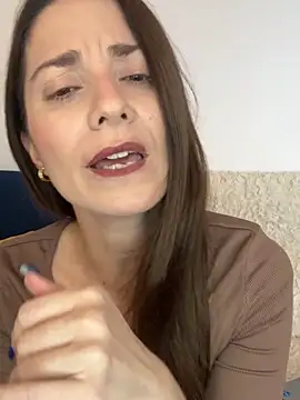 natashakinski online show from 04/20/26, 06:42