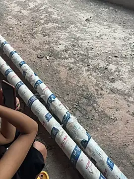 Snapshot of x-xingai13 chatting on 04/05/26, 10:23 x-xingai13 online show from 04/05/26, 10:23