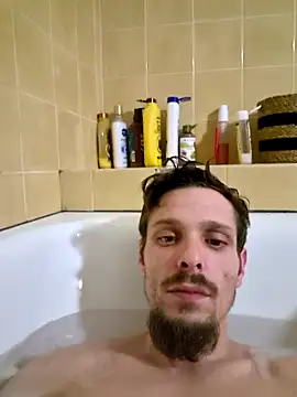 Snapshot of legars844 chatting on 03/24/26, 11:43 legars844 online show from 03/24/26, 11:43