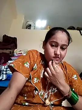 Snapshot of Sexi_roovi chatting on 08/03/26, 10:32 Sexi roovi online show from 08/03/26, 10:32