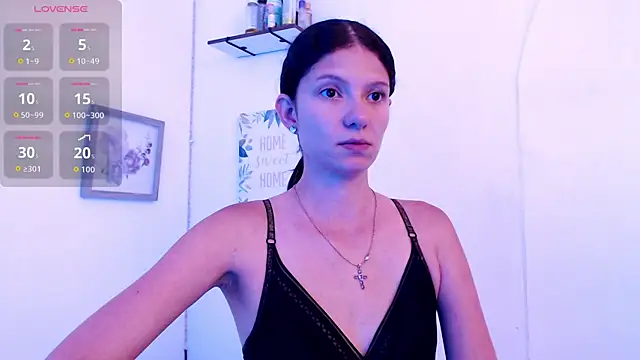 sofy bonnet1 online show from 04/10/26, 02:00