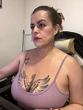 MiaHotboobs online show from 05/17/26, 09:06