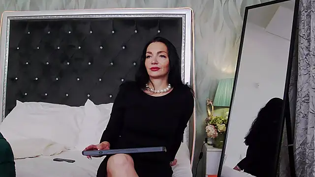 GraceMontclaire online show from 05/22/26, 03:28