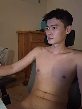 Snapshot of CalvinHY chatting on 06/19/26, 06:51 CalvinHY online show from 06/19/26, 06:51