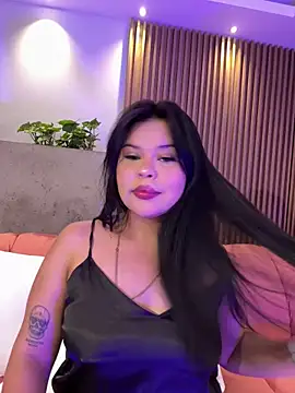 Ada johansenn online show from 04/07/26, 11:54