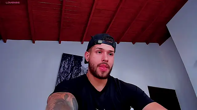 Snapshot of Santos_ramirez1 chatting on 04/03/26, 02:37 Santos ramirez1 online show from 04/03/26, 02:37