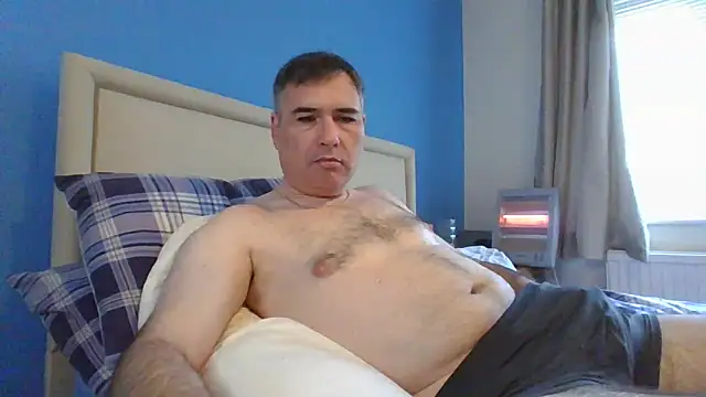 Snapshot of Pauly_Andrew chatting on 03/22/26, 02:09 Pauly Andrew online show from 03/22/26, 02:09