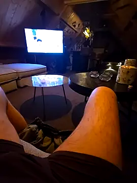 Snapshot of DunWizzard chatting on 03/22/26, 10:35 DunWizzard online show from 03/22/26, 10:35